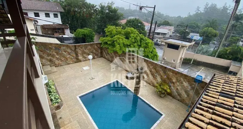 Casa com 5 quartos à venda, 400 m² por R$ 1.400.000 - Maria Paula - Niterói/RJ