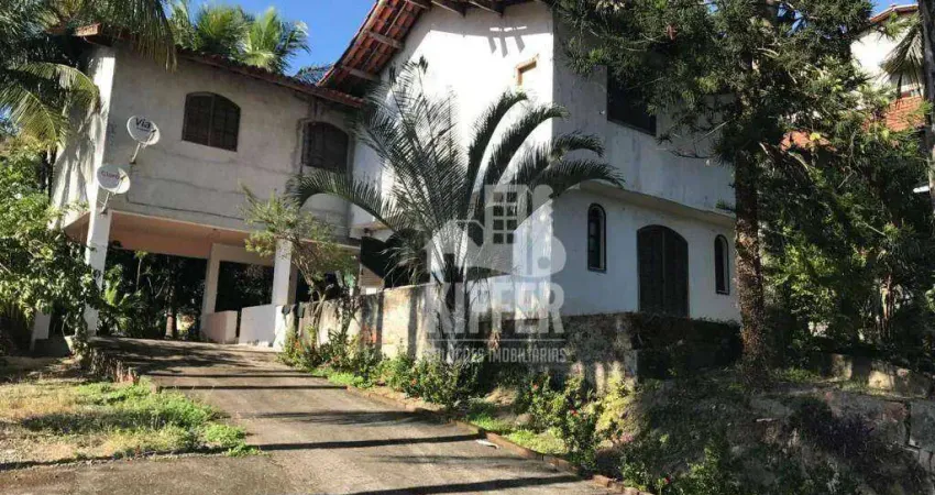 Casa com 4 quartos  à venda, 300 m² por R$ 850.000 - São Lourenço - Niterói/RJ