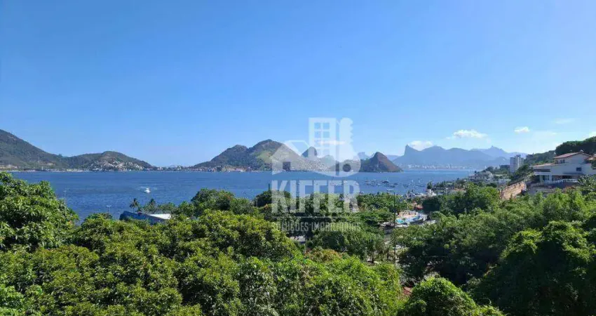 Casa Duplex com Vista para a Baía, 5 Quartos (3 Suítes), Piscina e Lazer Completo – Condomínio Fechado