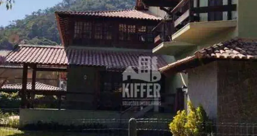 Casa com 3 dormitórios à venda, 400 m² por R$ 2.600.000,01 - Itacoatiara - Niterói/RJ