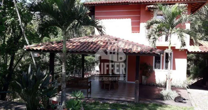 Casa Duplex com Edícula, Jacuzzi e Sauna – Condomínio Fechado em Maria Paula!