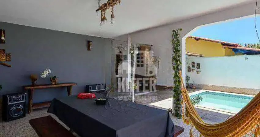 Casa com 4 dormitórios à venda, 350 m² por R$ 799.000,00 - Piratininga - Niterói/RJ