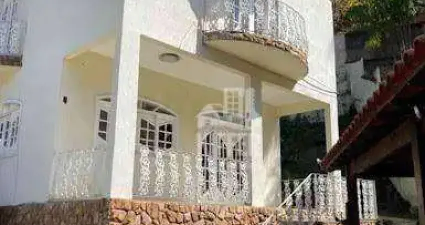 Casa com 3 dormitórios à venda, 234 m² por R$ 550.000,00 - Zé Garoto - São Gonçalo/RJ