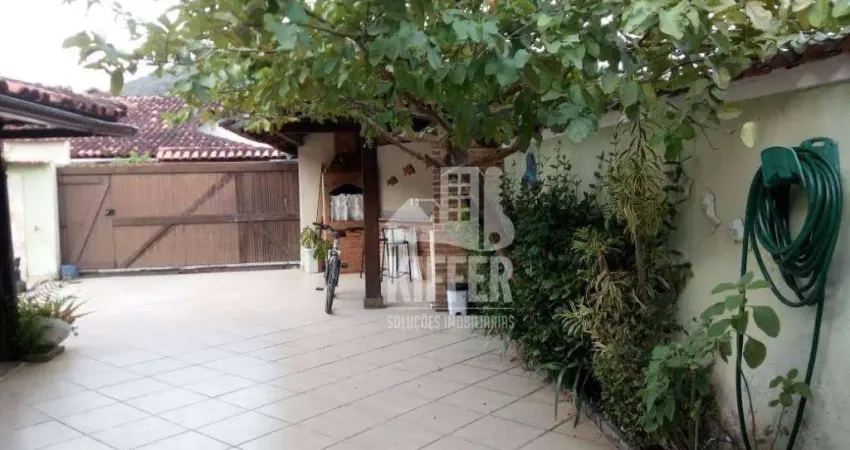 Kiffer Ferreira Anuncia: Casa com 3 Quartos, Suíte, Piscina e Churrasqueira – Serra Grande, Niterói/RJ