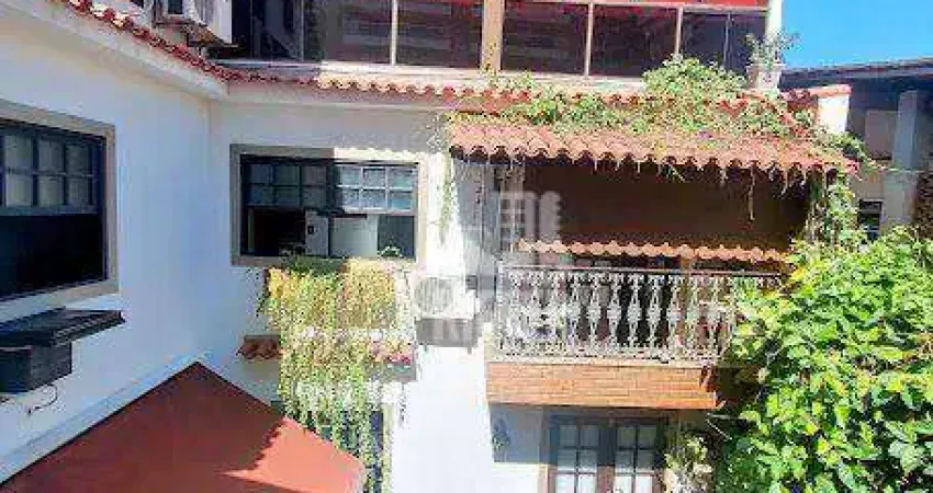 Casa 6 quartos (1 suíte) Santa Rosa, 225 m² - R$ 1.250.000