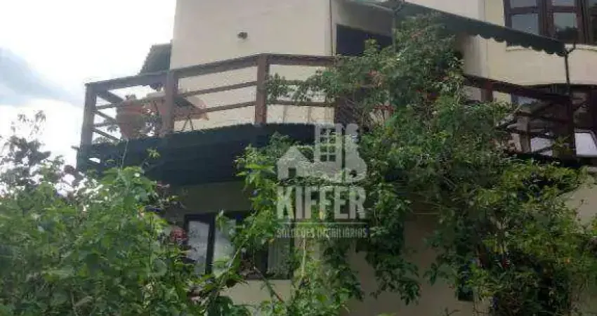 Casa com 5 quartos à venda, 700 m² por R$ 575.000 - Sape - Niterói/RJ