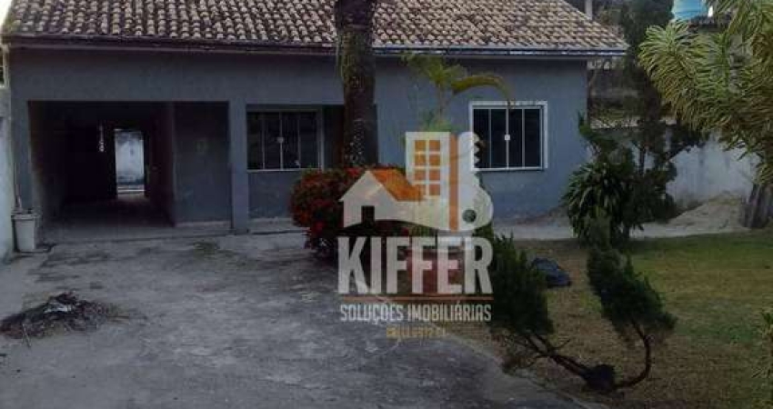 Casa com 3 quartos à venda, 350 m² por R$ 480.000 - Colubande - São Gonçalo/RJ