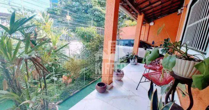 Casa com 3 quartos à venda na Avenida Presidente Roosevelt, 107, São Francisco, Niterói