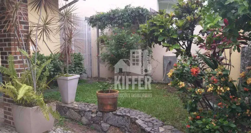 Casa com 4 quartos à venda, 280 m² por R$ 1.580.000 - São Francisco - Niterói/RJ