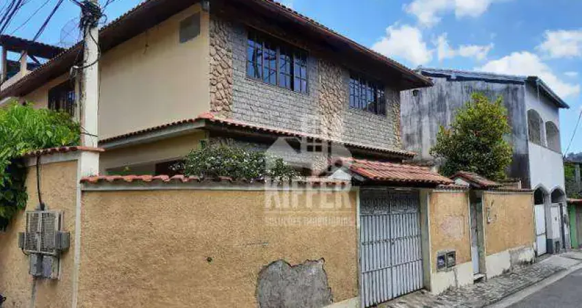 Investimento ou moradia: terreno com 3 casas, 3 quartos cada – niterói