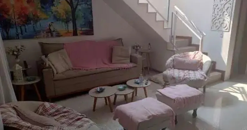 Casa duplex com 2 suítes, área gourmet, 1 vaga de garagem, 92 m² por r$ 520.000,00 - serra grande - niterói/rj