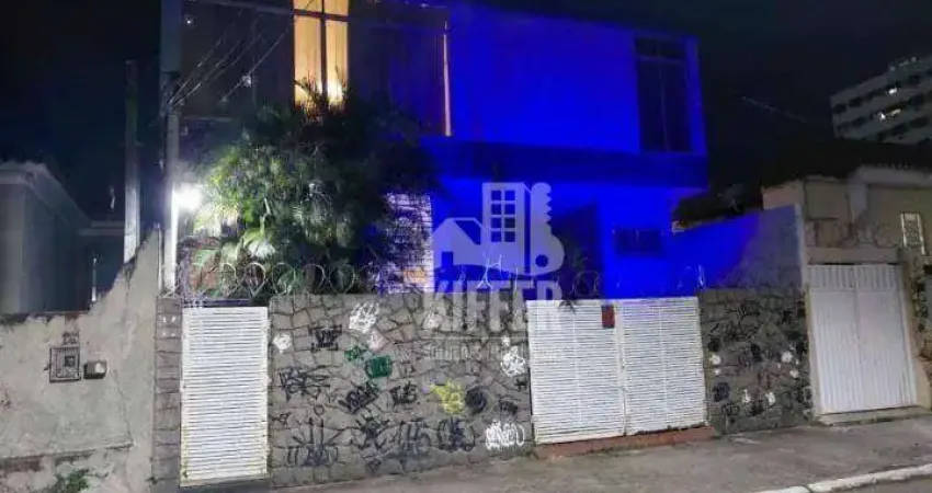 Casa com 3 dormitórios à venda, 200 m² por R$ 598.000,00 - Fonseca - Niterói/RJ