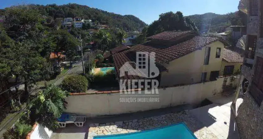 Casa com 7 dormitórios à venda, 400 m² por R$ 1.600.000,00 - Piratininga - Niterói/RJ