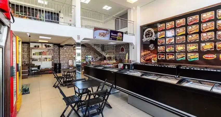 Prédio comercial com 483m² em São José dos Pinhais