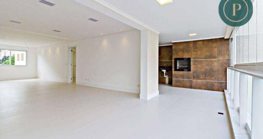 Apartamento amplo com 4 dormitórios no Água Verde