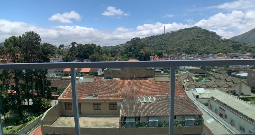 Apartamento com varanda ensolarado