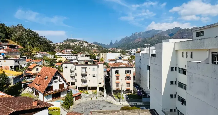 Imagine acordar todos os dias com a vista deslumbrante do Dedo de Deus bem na sua janela…