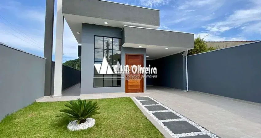 Imóvel novo de lote inteiro, com piscina na cidade de Mongaguá 