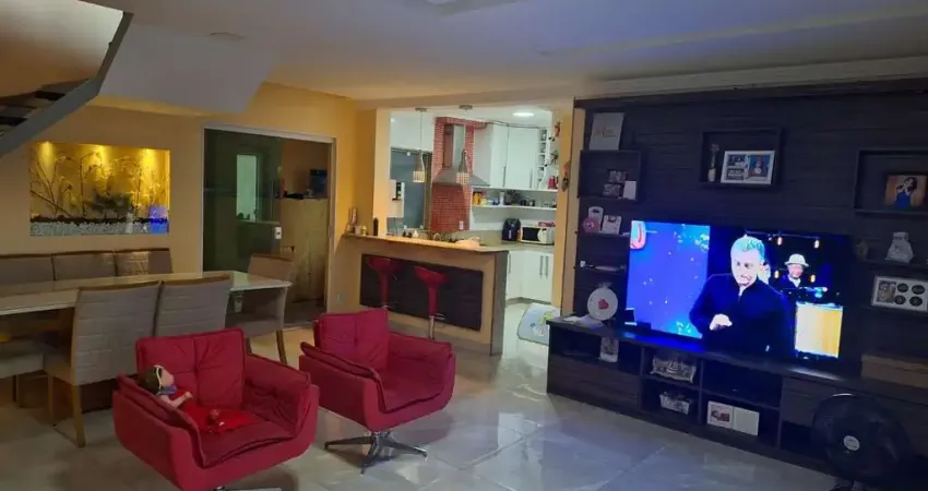 Casa Duplex no Condomínio Village do Moinho IV em Arsenal -  São Gonçalo/RJ