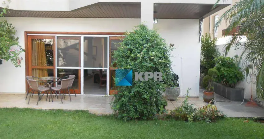 Casa à venda, no Jardim das Colinas, 330 m², 4 dormitórios, área externa gramada! Agende uma visita!