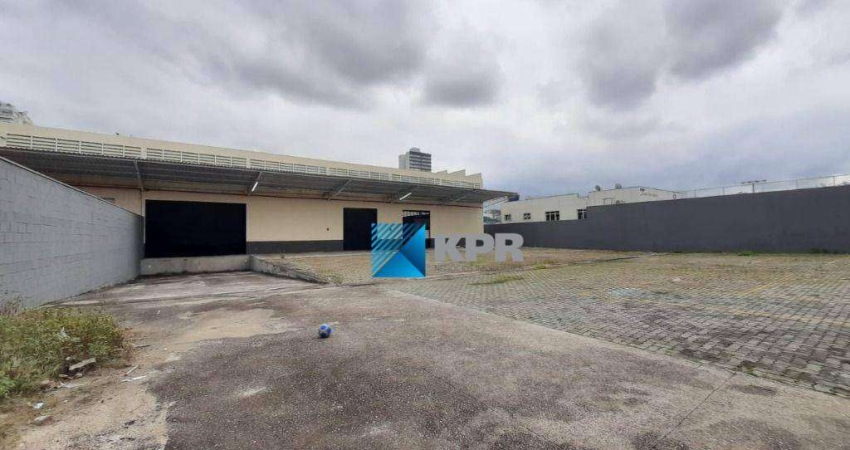 Galpão para alugar, 1776 m² - Vila Letônia - São José dos Campos/SP