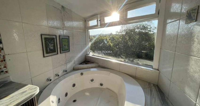 Casa em condomínio fechado com 3 quartos para alugar na Rua Tocantins, 937, Lomba do Pinheiro, Porto Alegre