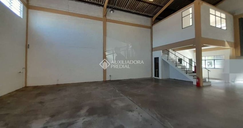 Barracão / Galpão / Depósito para alugar na Rua Zeferino Dias, 733, Sarandi, Porto Alegre