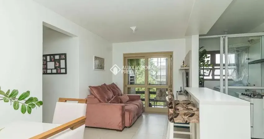 Apartamento com 3 quartos para alugar na Rua Marcone, 250, Partenon, Porto Alegre