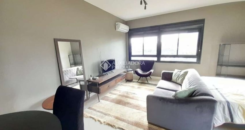 Loft com 1 quarto para alugar na Avenida Ipiranga, 8484, Jardim Carvalho, Porto Alegre