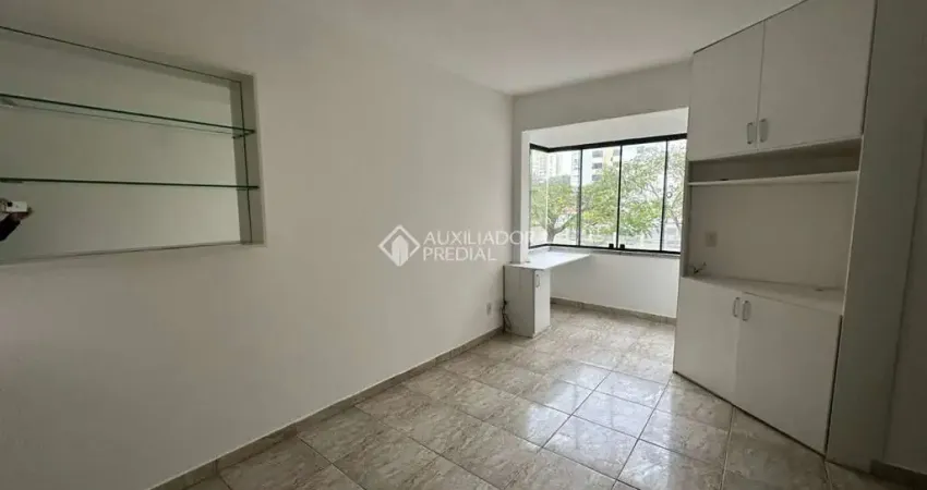 Apartamento com 2 quartos para alugar na Rua Comissário Bergmann, 107, Rubem Berta, Porto Alegre