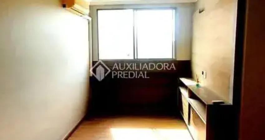 Apartamento com 3 quartos para alugar na Rua Tenente Ary Tarrago, 2080, Jardim Itu Sabará, Porto Alegre