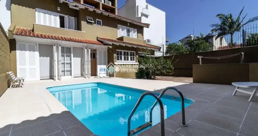 Casa em condomínio fechado com 3 quartos para alugar na Rua Paulo Madureira Coelho, 257, Morro Santana, Porto Alegre