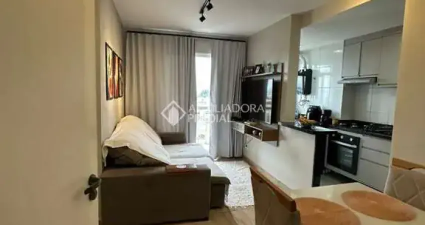 Apartamento com 2 quartos para alugar na Avenida Assis Brasil, 4908, São Sebastião, Porto Alegre