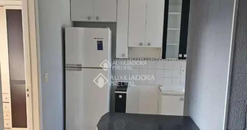 Apartamento com 2 quartos para alugar na Rua José Barcellos Garcia, 40, Rubem Berta, Porto Alegre