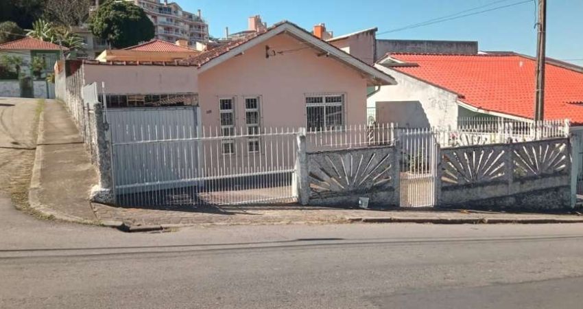 Casa com 3 quartos à venda na Rua Juan Ganzo Fernandes, 402, Saco dos Limões, Florianópolis