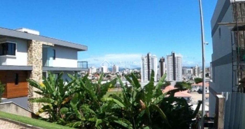 Terreno em condomínio fechado à venda na Rua Marcelino Simas, 349, Estreito, Florianópolis