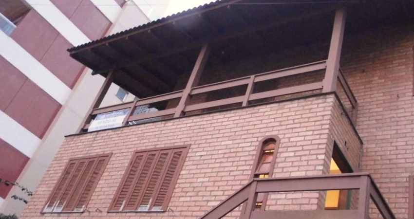 Casa com 6 quartos à venda na Rua Jornalista Alírio Bossle, 7, João Paulo, Florianópolis