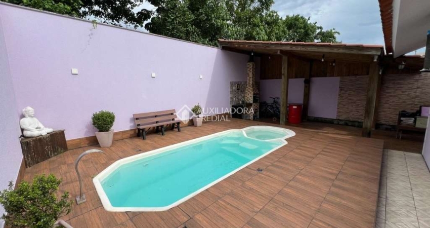 Casa com 2 quartos à venda na Rua Julieta da Silva Melo, 358, Forquilhas, São José