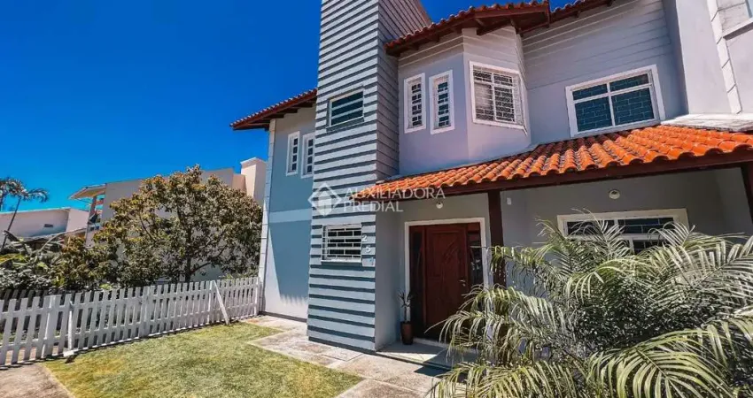 Casa com 3 quartos à venda na Rua Tupinambá, 251, Canto, Florianópolis