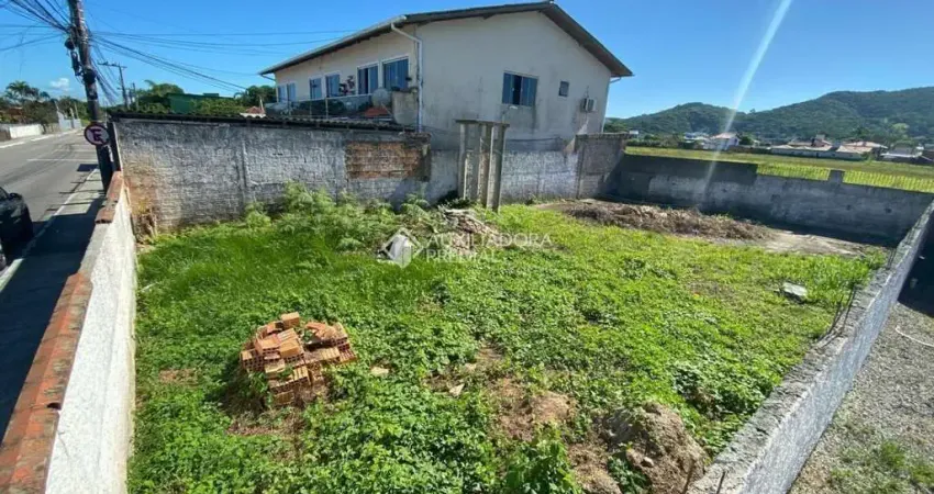 Terreno à venda na Rua Laura Duarte Prazeres, 247, Campeche, Florianópolis