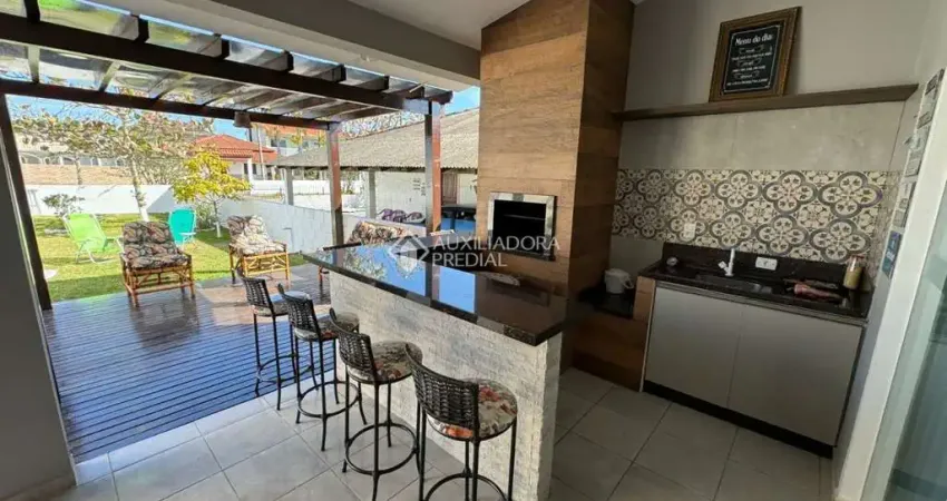 Casa com 2 quartos à venda na Nativa, 62, Enseada de Brito, Palhoça