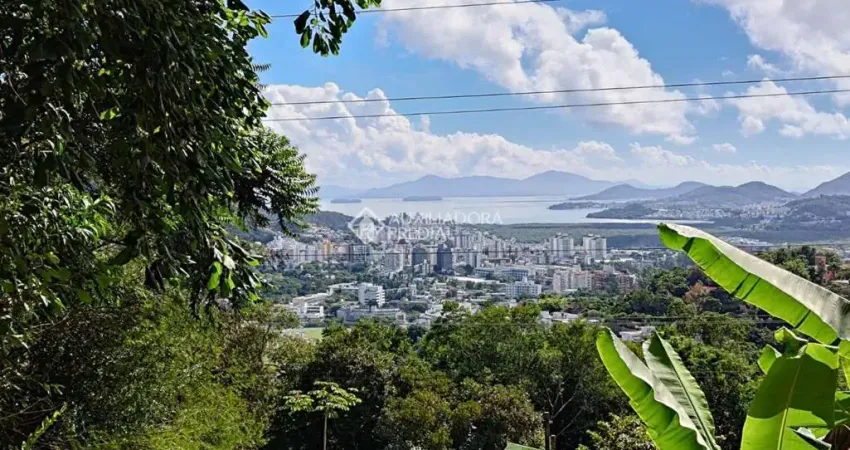 Terreno comercial à venda na Rua Vereador Frederico Veras, 00, Pantanal, Florianópolis