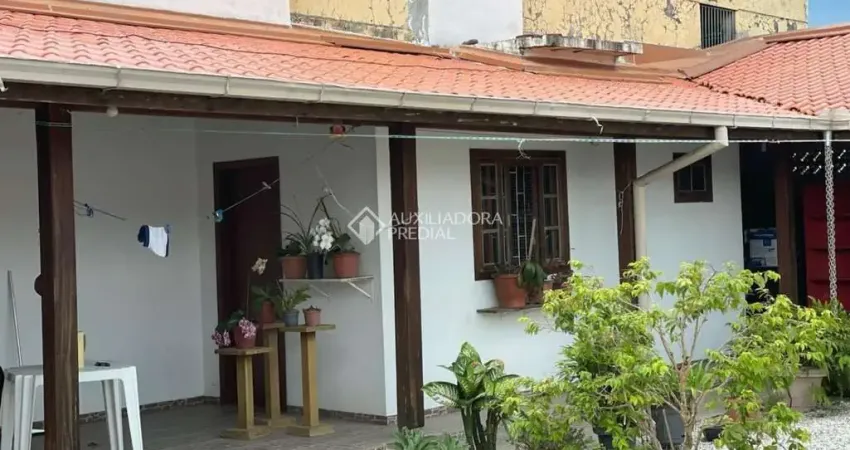 Casa com 4 quartos à venda na Rua Francisco Jacinto de Melo, 0976, Areias, São José