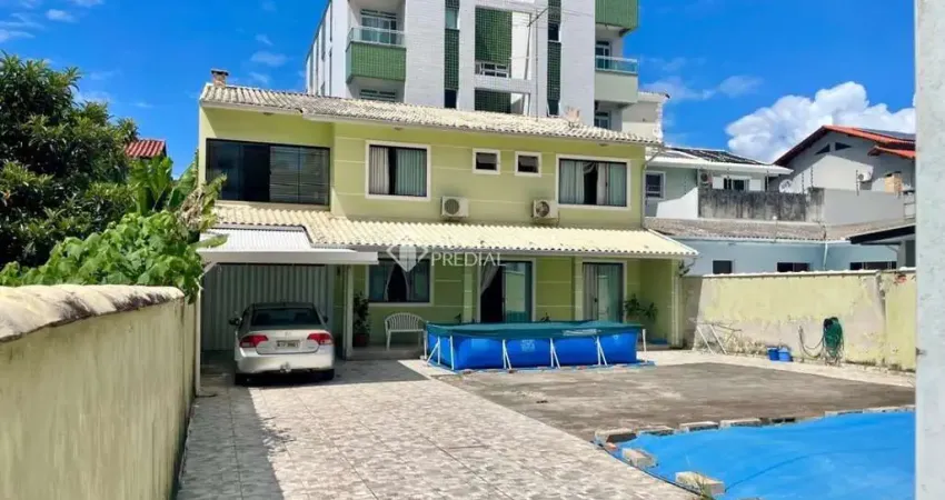 Terreno à venda na Rua Otto Júlio Malina, 1647, Ipiranga, São José