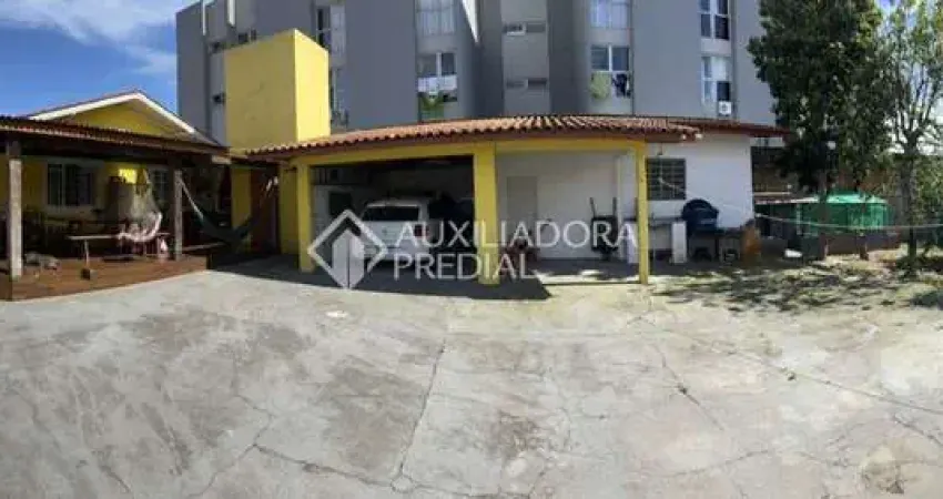 Casa com 3 quartos à venda na Rua Doutor Abel Capela, 746, Capoeiras, Florianópolis