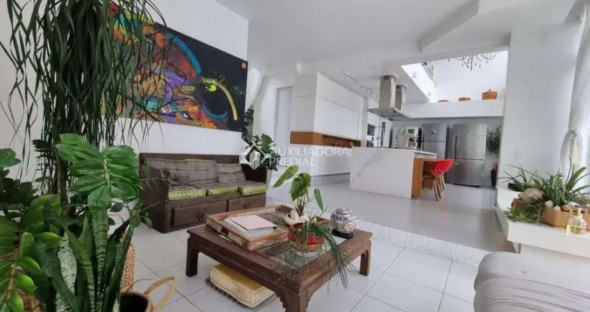 Casa com 8 quartos à venda na Rua Frei Caneca, 77, Agronômica, Florianópolis