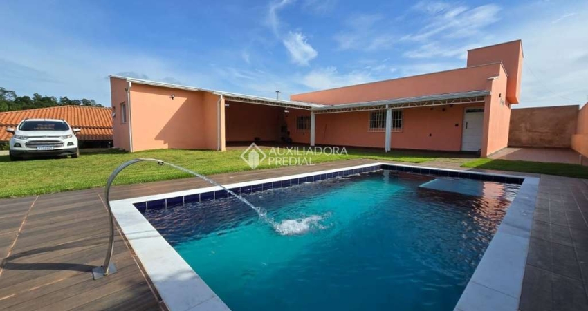 Casa com 3 quartos à venda na izolina dos Santos Rodrigues, 20, Cristovão, Araçoiaba da Serra