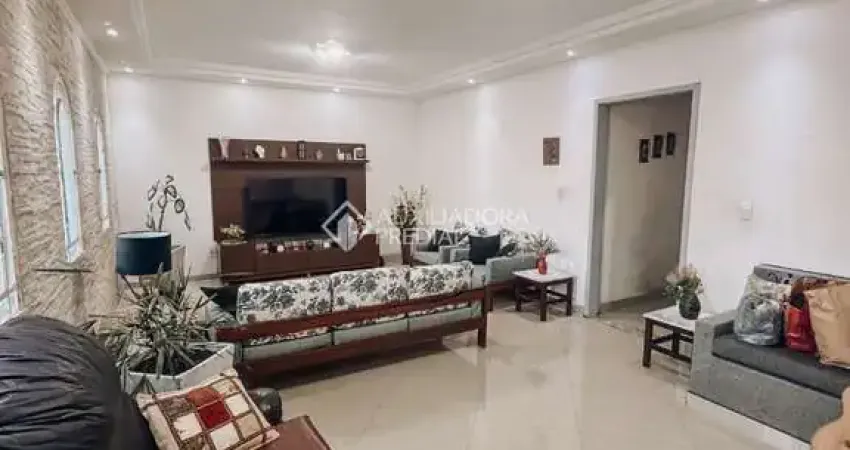 Casa com 5 quartos à venda na Rua Humaitá, 116, Fundação, São Caetano do Sul