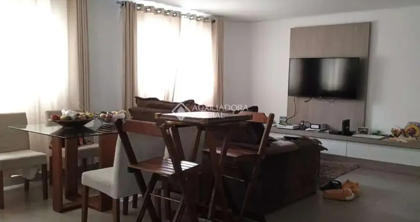 Casa com 2 quartos à venda na Rua Júpiter, 127, Vila Eldízia, Santo André