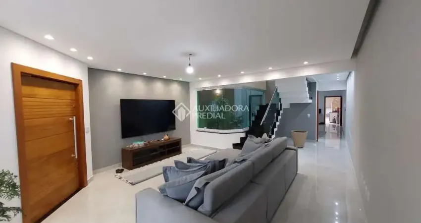 Casa com 3 quartos à venda na Rua Olavo Bilac, 215, Vila Aquilino, Santo André